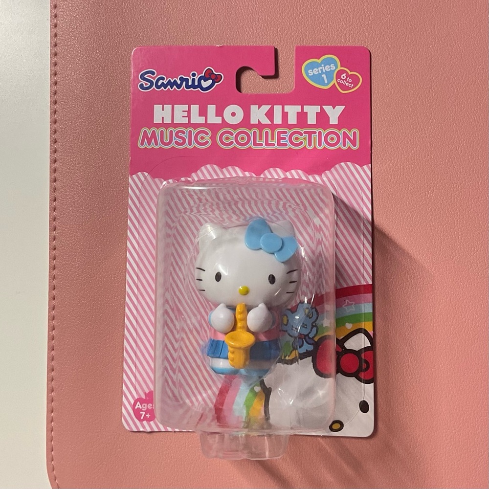 Hello Kitty Saxophone Figure